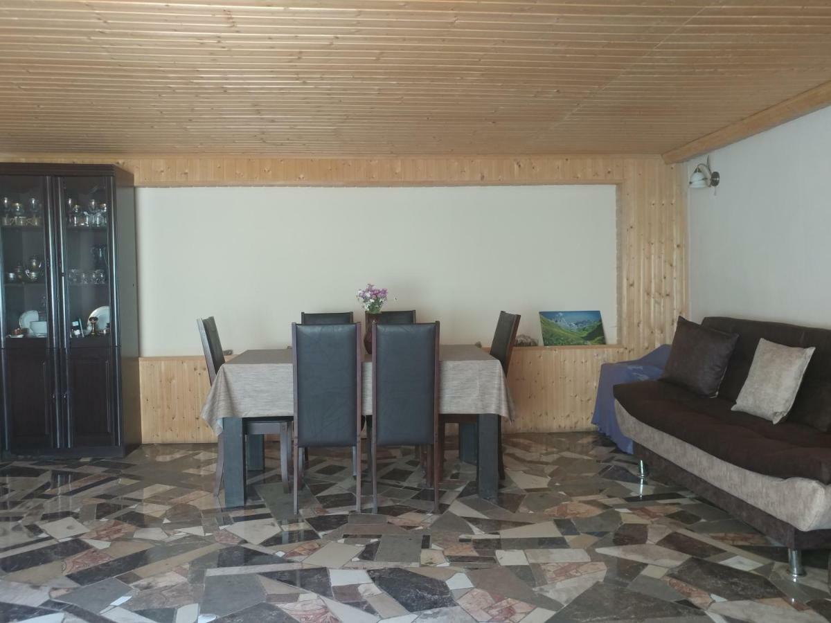 Lali'S Guest House In Juta Esterno foto